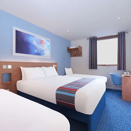 Travelodge Dublin Airport North 'swords' فندق