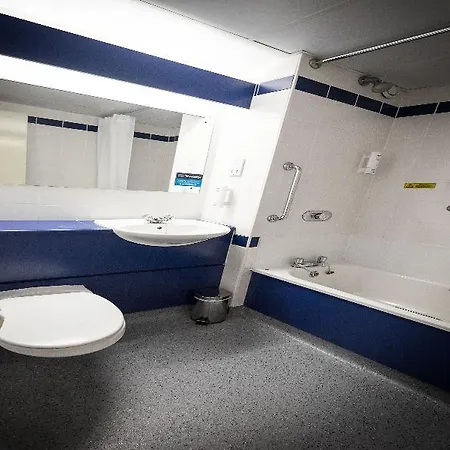 فندق Travelodge Dublin Airport North 'swords' 3*