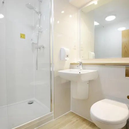 Travelodge Dublin Airport North 'swords' 3*