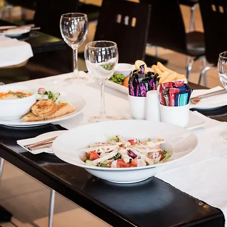 Travelodge Dublin Airport North 'swords' 3* سوردْسْ