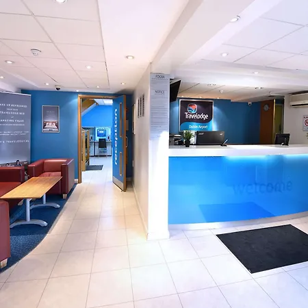Travelodge Dublin Airport North 'swords' فندق