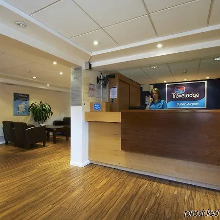 Travelodge Dublin Airport North 'swords' فندق