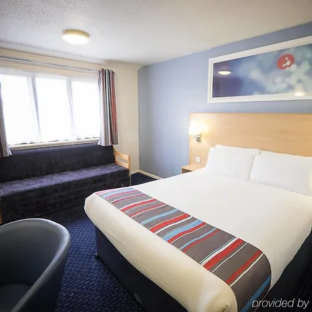 Travelodge Dublin Airport North 'swords' فندق سوردْسْ