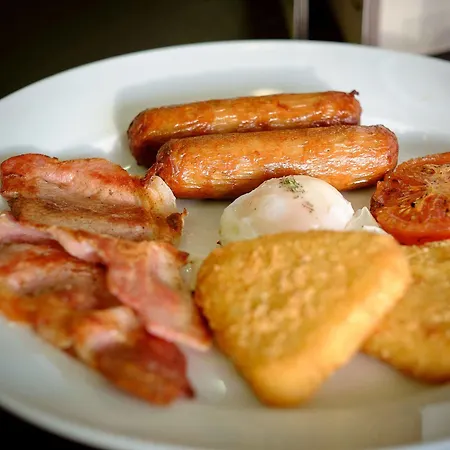 Travelodge Dublin Airport North 'swords' فندق