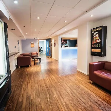 Travelodge Dublin Airport North 'swords' فندق سوردْسْ