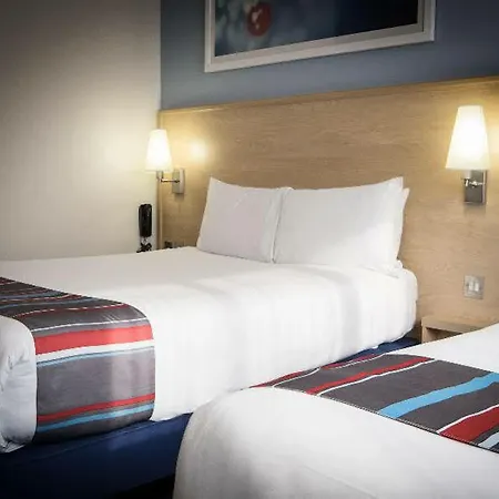 Travelodge Dublin Airport North 'swords' فندق 3*