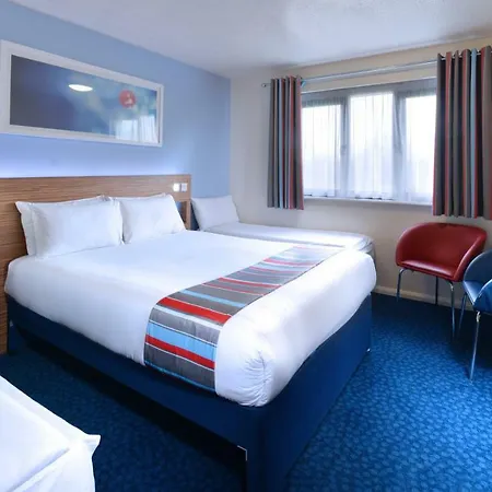 Travelodge Dublin Airport North 'swords' 스워드