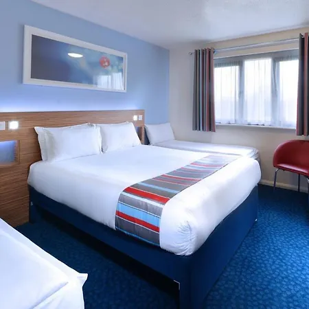 Travelodge Dublin Airport North 'swords' فندق
